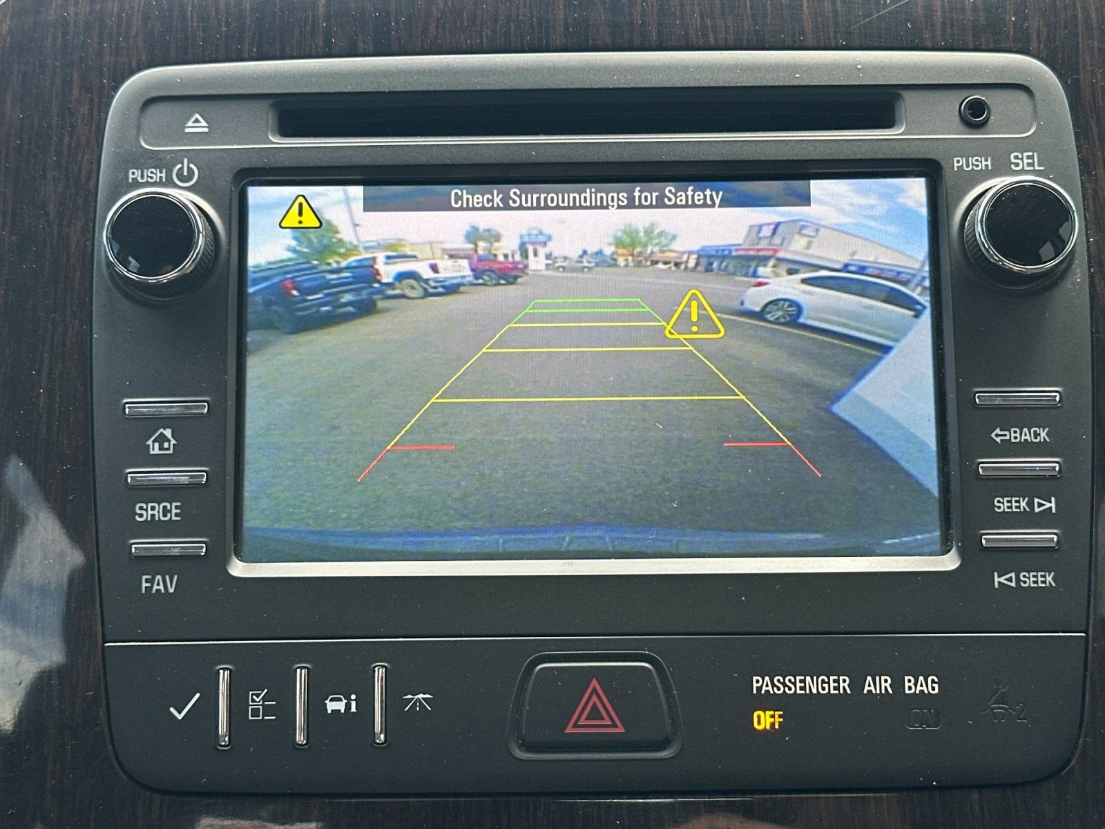 Used 2015 Chevrolet Traverse LT w/ Style and Technology Package FWD image 22