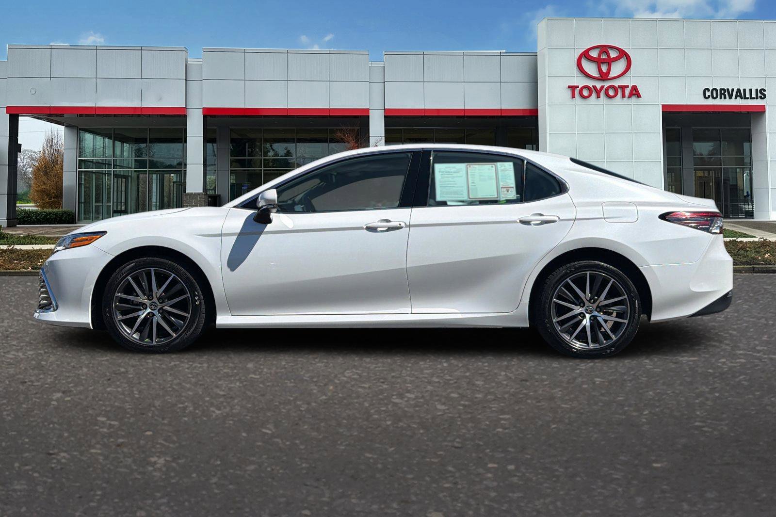 Certified 2024 Toyota Camry XLE image 7