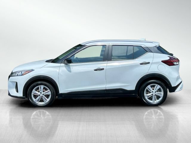 Used 2022 Nissan Kicks S FWD image 7