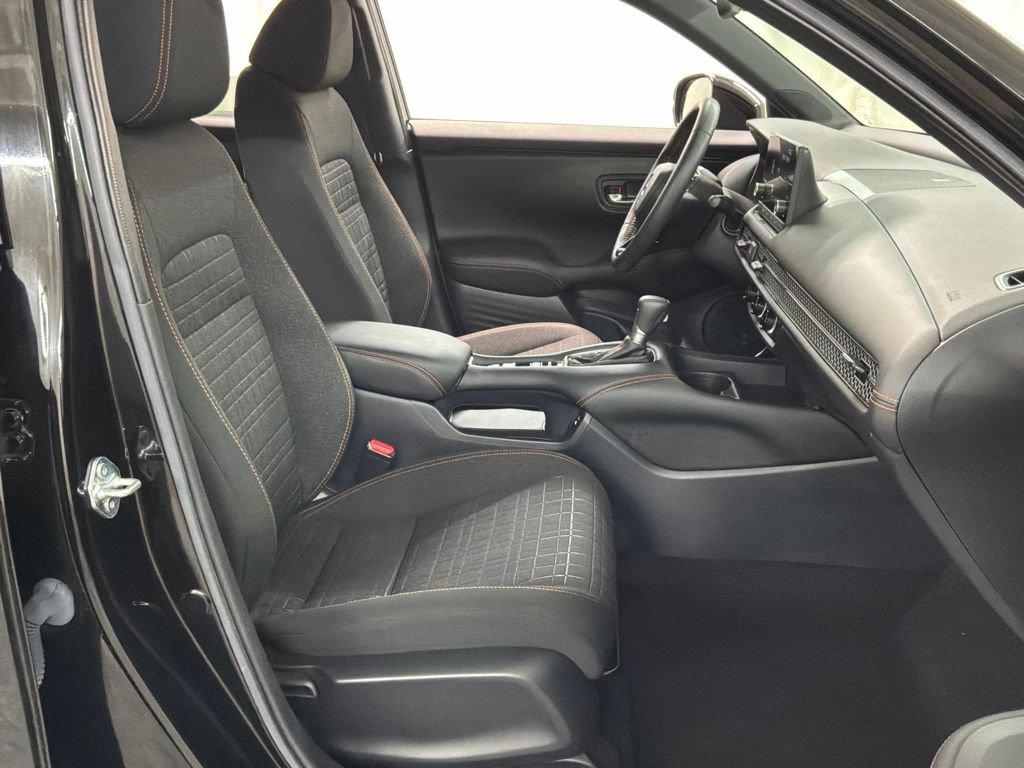 Used 2025 Honda HR-V Sport image 25