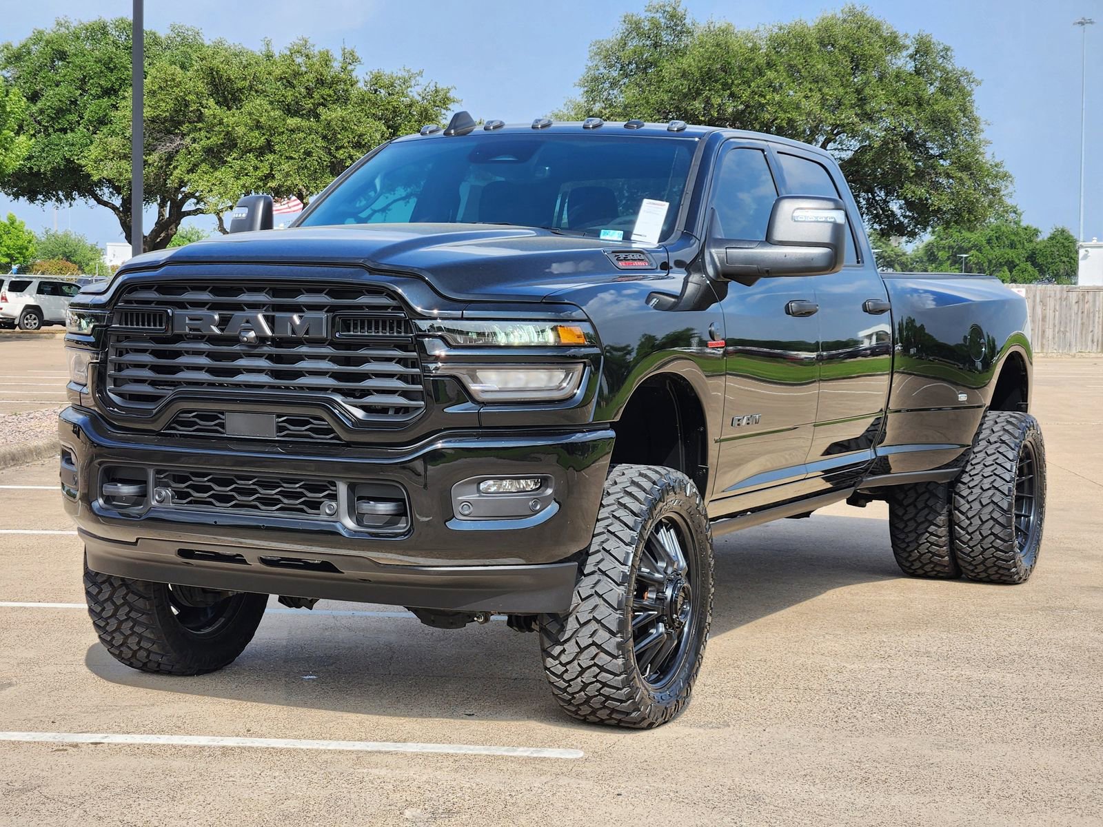 New 2026 RAM 3500 Lone Star AWD/4WD image 2