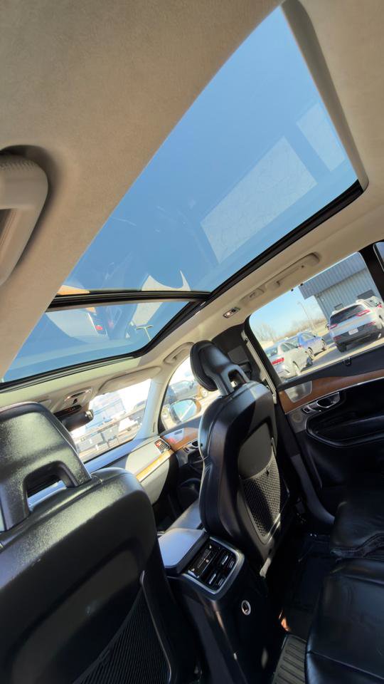 Used 2018 Volvo XC90 T8 Inscription w/ Luxury Package image 46