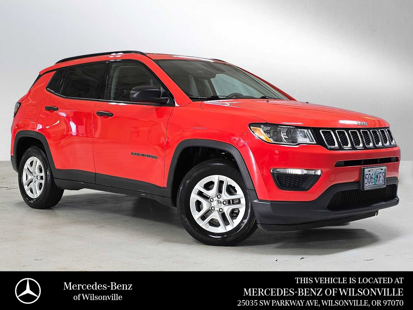 Used 2018 Jeep Compass Sport w/ Tech Group FWD image 1