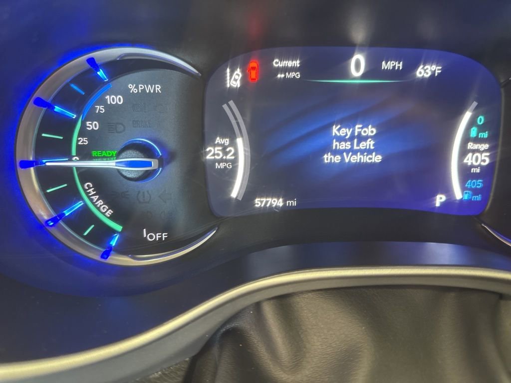 Used 2024 Chrysler Pacifica Select image 7