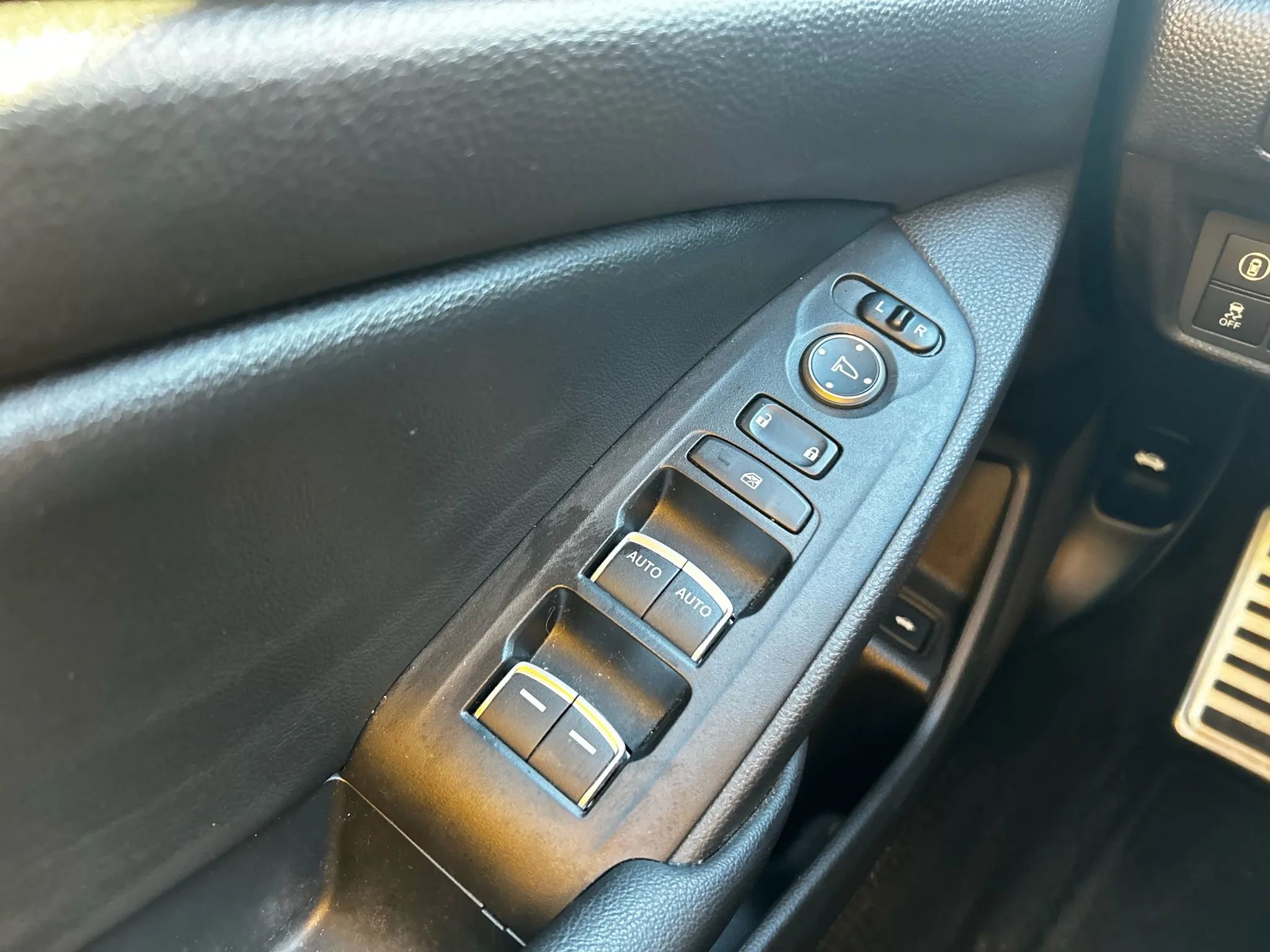 Used 2020 Honda Accord Sport image 25