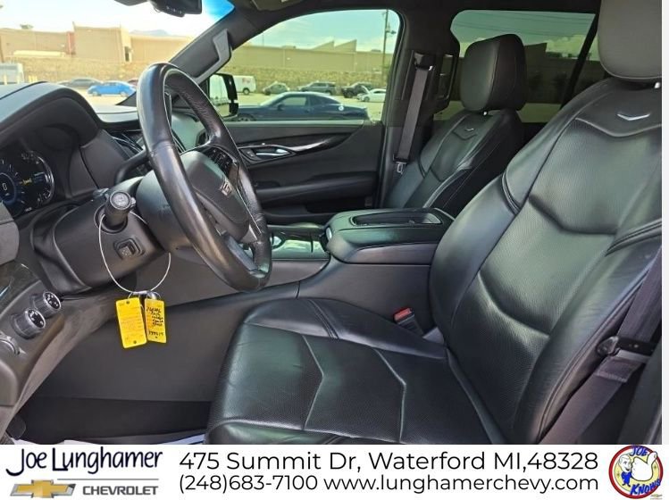 Used 2016 Cadillac Escalade Platinum AWD/4WD image 5