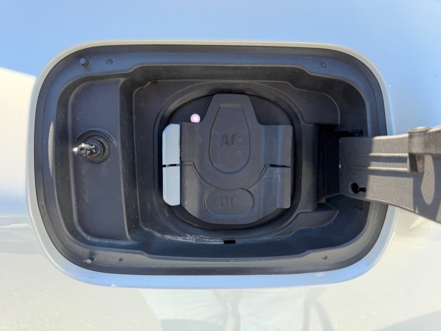 Used 2023 BMW i4 eDrive40 w/ M Sport Package image 51