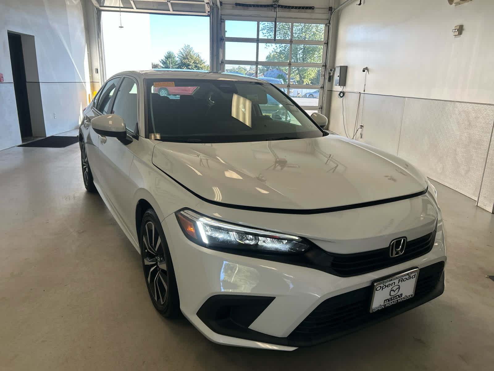 Used 2024 Honda Civic EX image 8