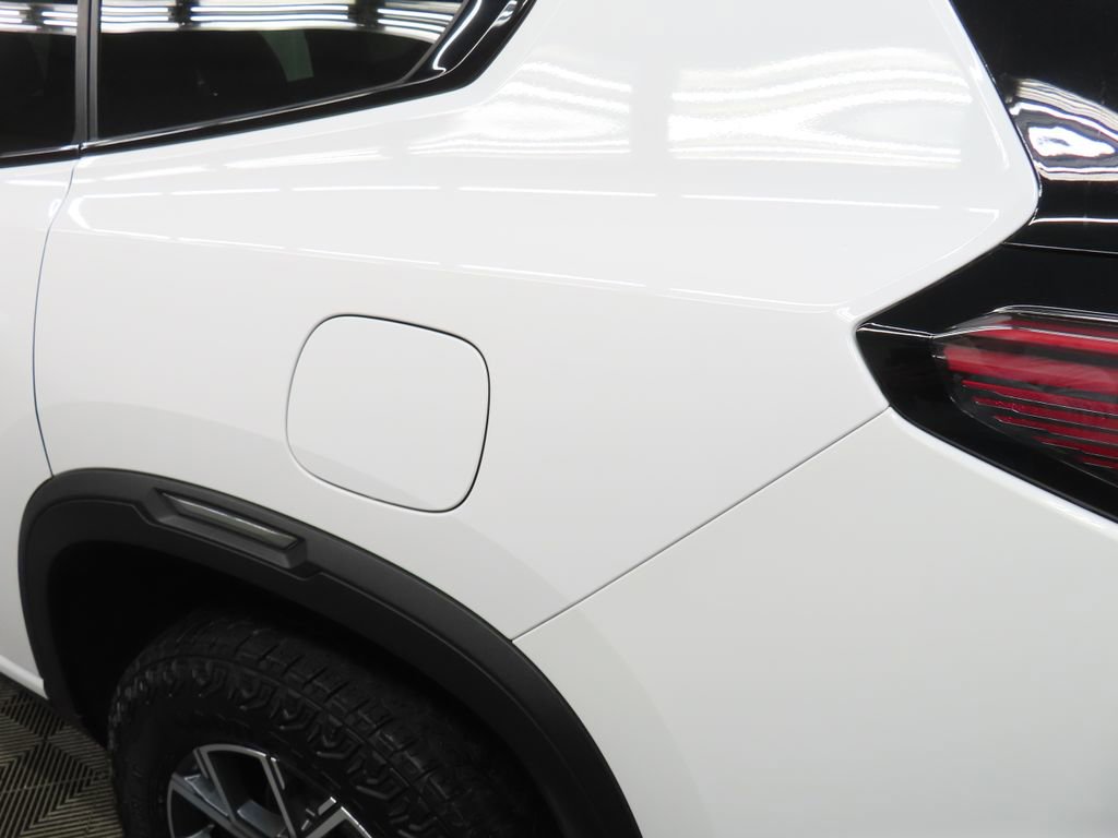 Used 2024 GMC Acadia AT4 w/ Luxury Package image 45