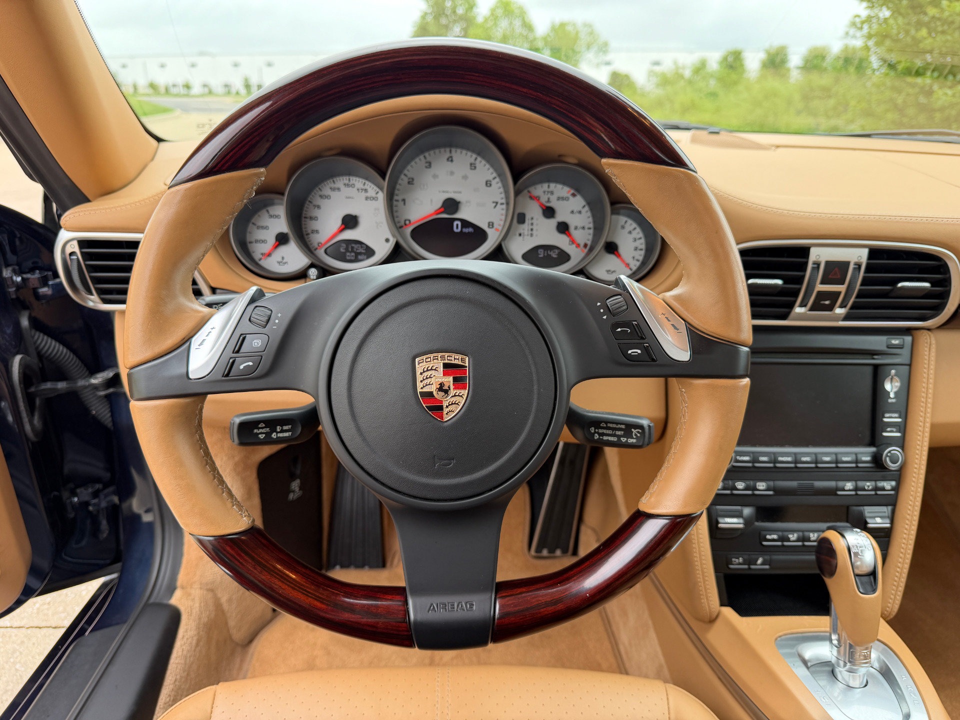 Used 2011 Porsche 911 Carrera 4S AWD/4WD image 39