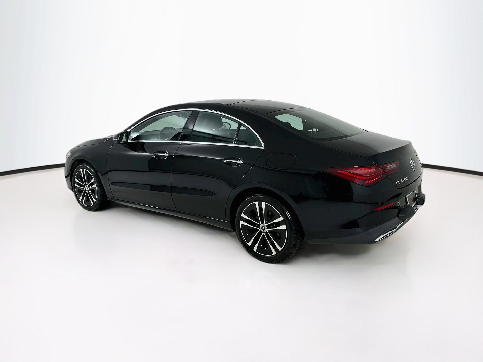 Certified 2025 Mercedes-Benz CLA 250 image 6