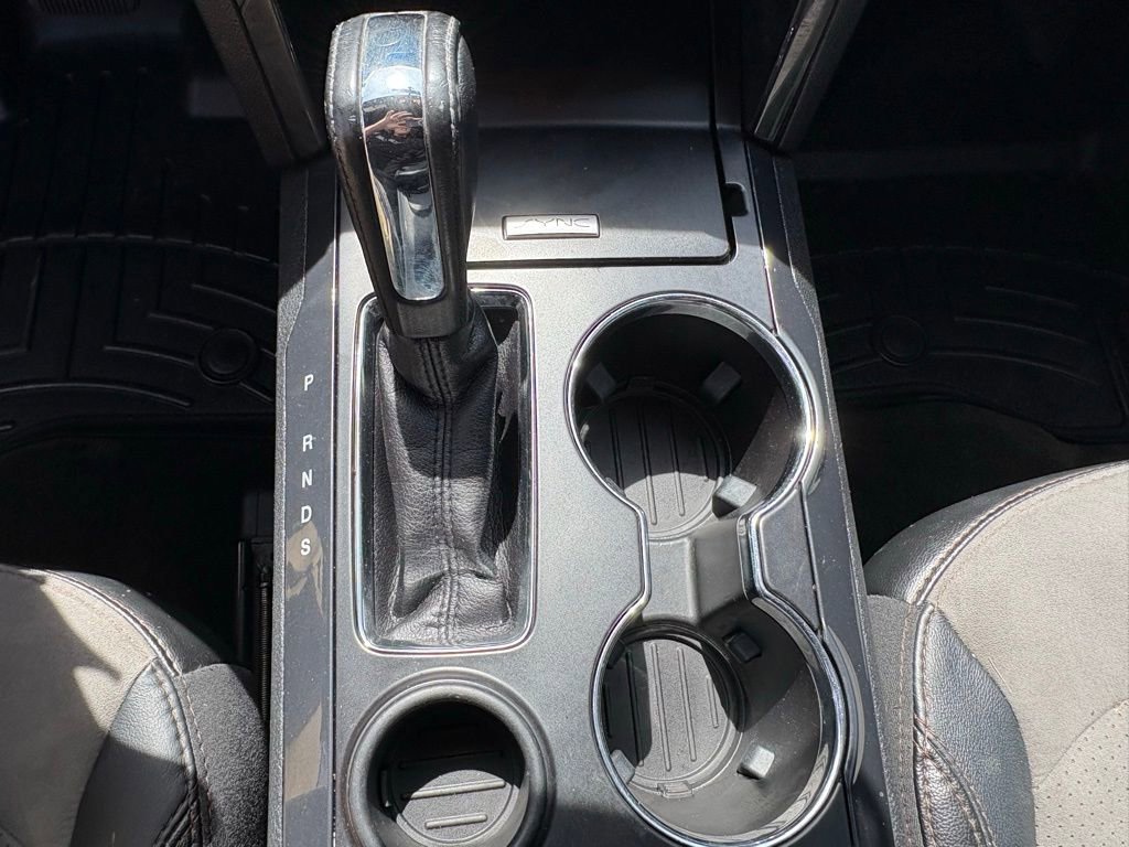 Used 2017 Ford Explorer XLT w/ Equipment Group 202A image 21