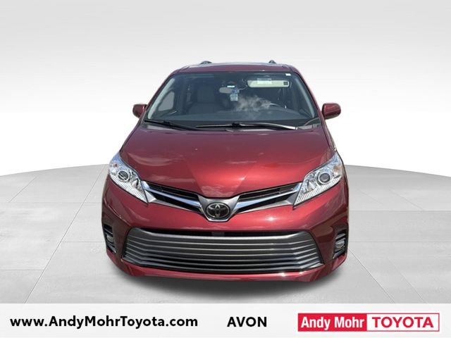 Used 2018 Toyota Sienna XLE FWD image 2