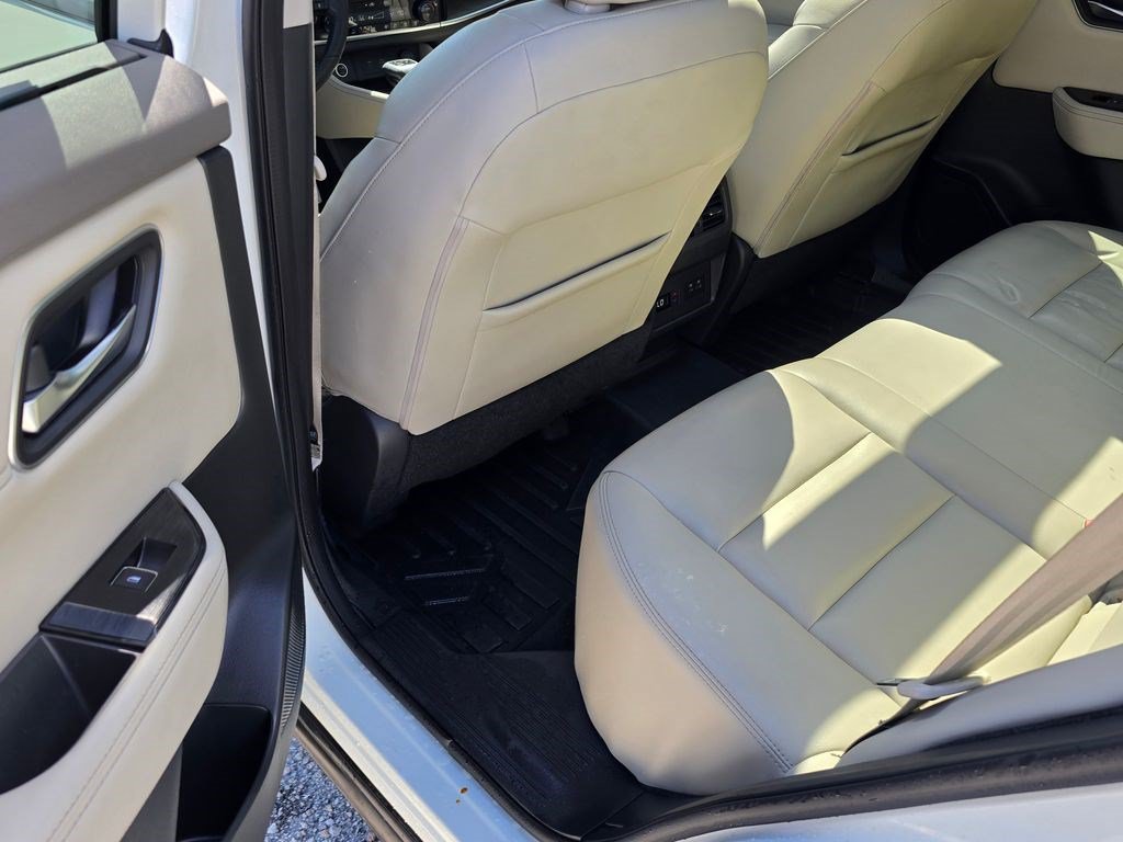 Used 2021 Nissan Rogue SL AWD/4WD image 28