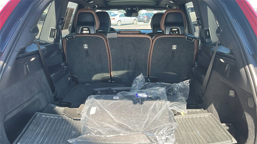 Certified 2023 Volvo XC90 B5 Plus w/ Protection Package image 42