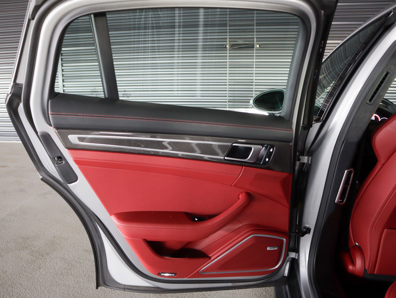 Certified 2023 Porsche Panamera GTS image 23