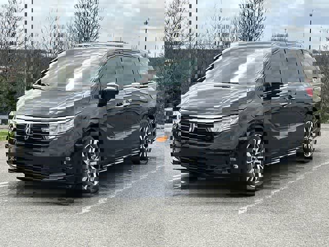 Used 2023 Honda Odyssey Touring image 1