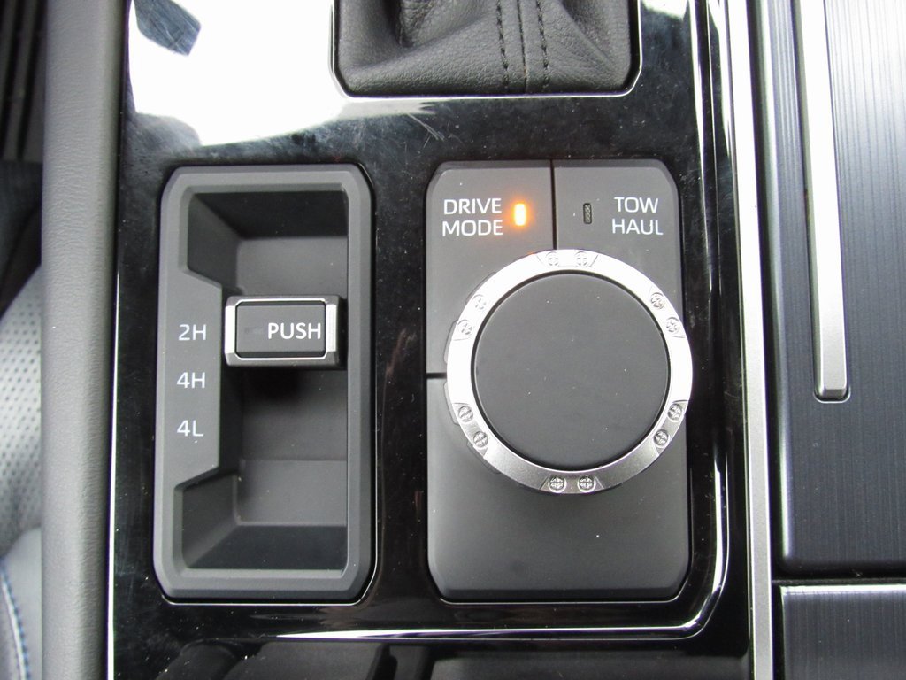 Certified 2025 Toyota Sequoia Platinum image 38