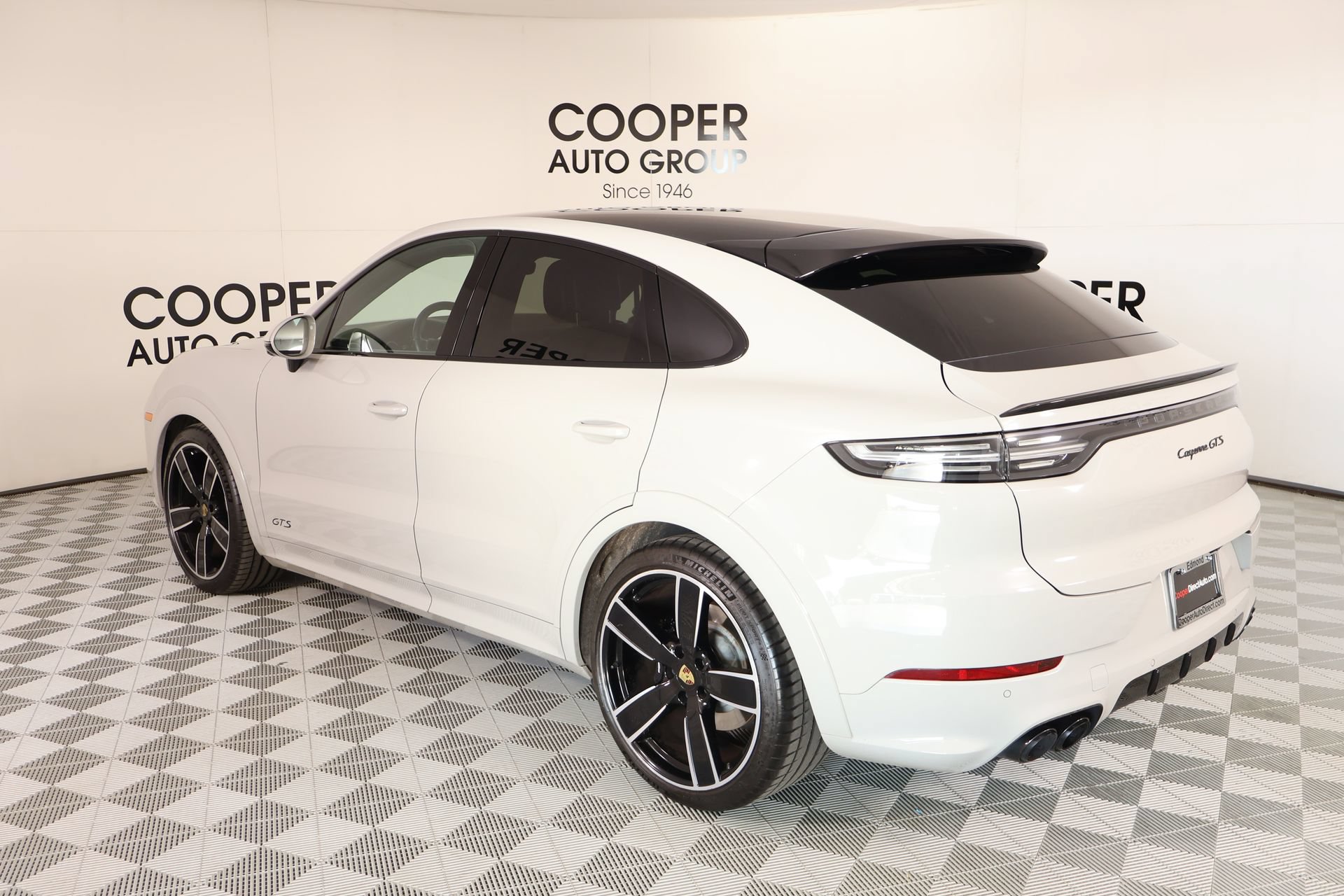 Used 2023 Porsche Cayenne GTS AWD/4WD image 24