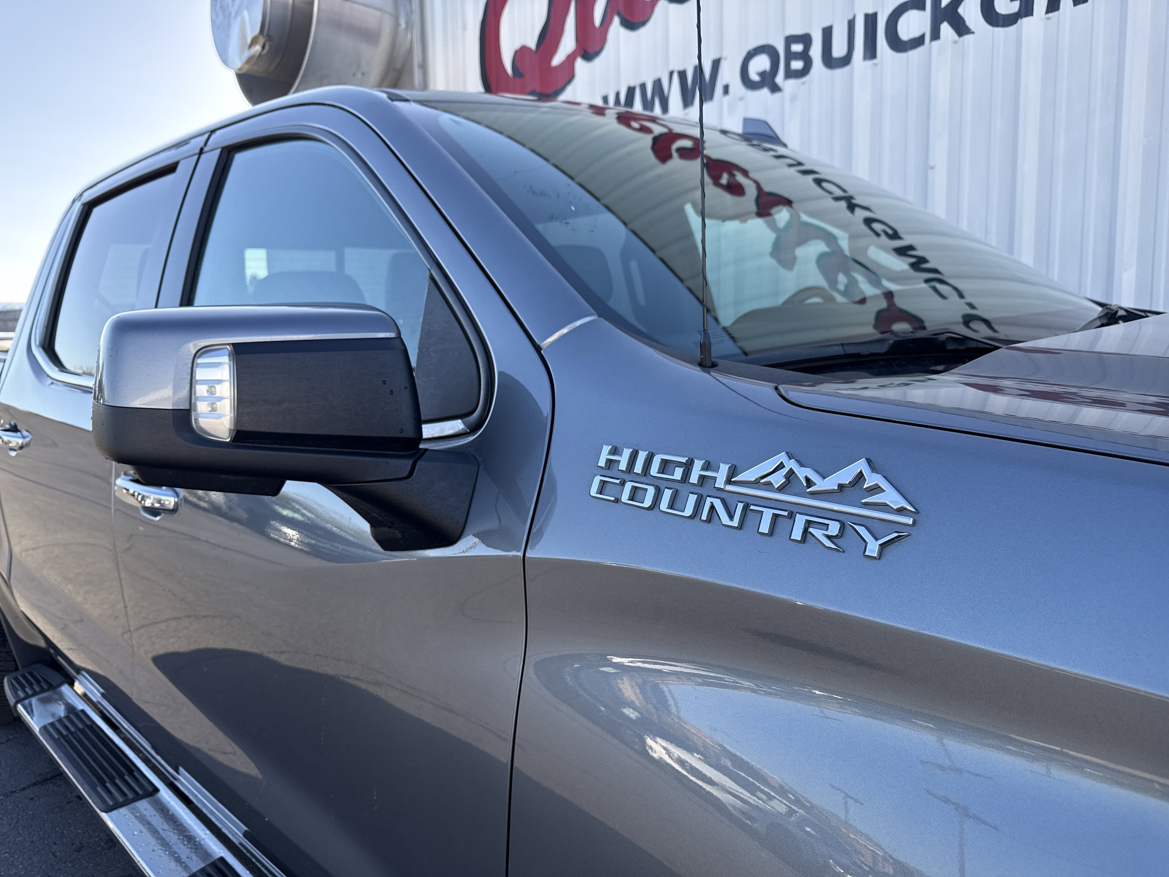 Used 2021 Chevrolet Silverado 1500 High Country w/ Technology Package image 34