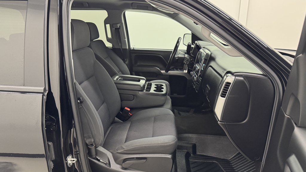 Used 2018 Chevrolet Silverado 1500 LT w/ All Star Edition AWD/4WD image 27
