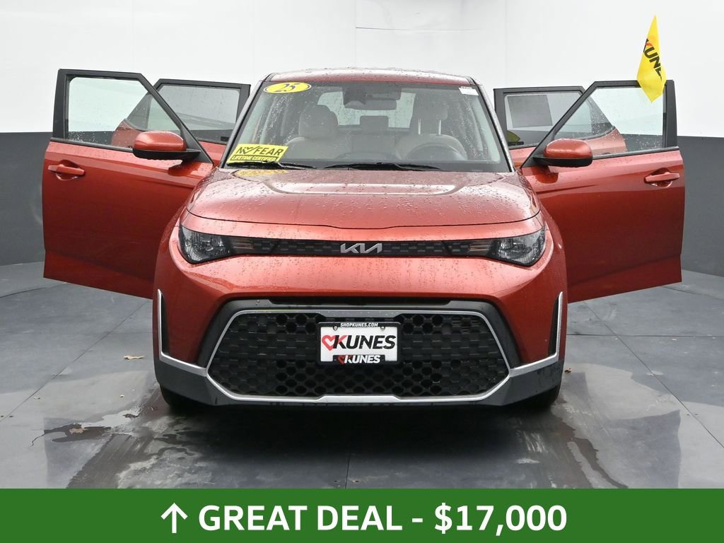 Used 2025 Kia Soul LX w/ LX Technology Package image 57