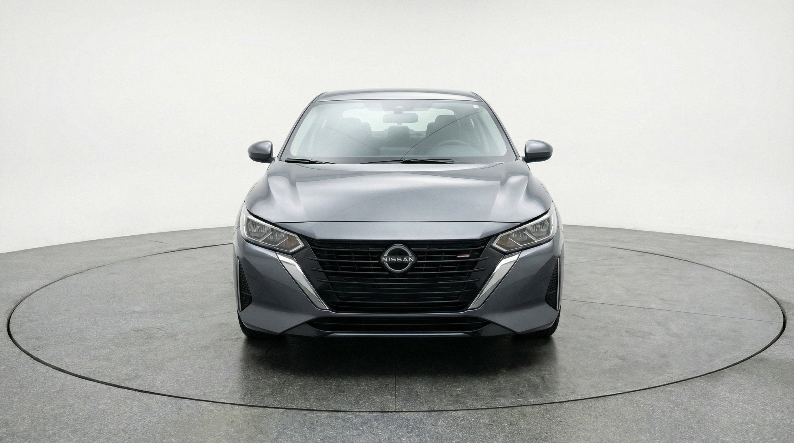 Used 2025 Nissan Sentra SV image 2