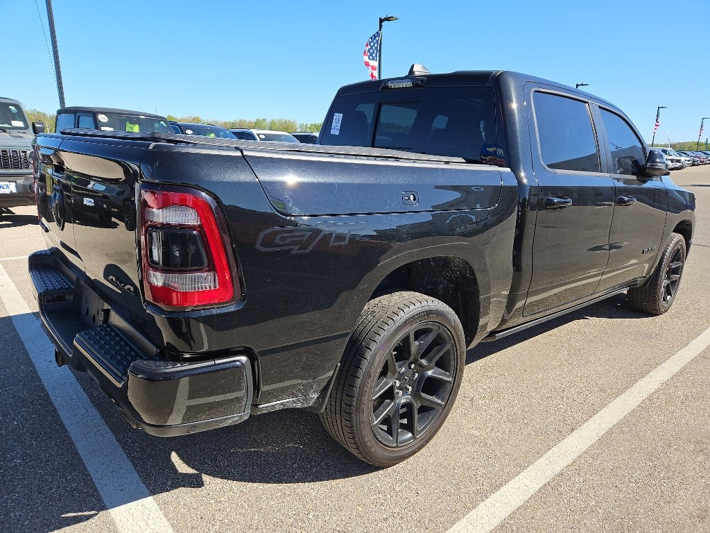 Used 2024 RAM 1500 Laramie AWD/4WD image 7