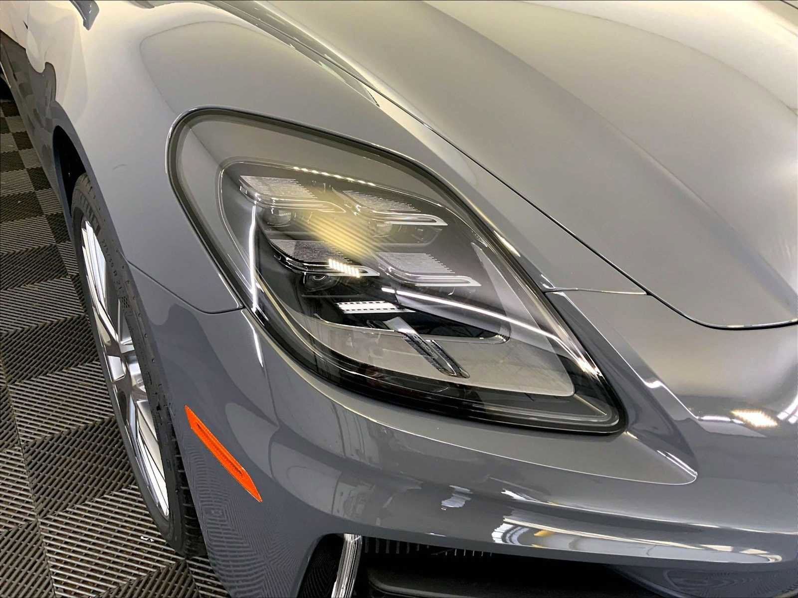 New 2026 Porsche Panamera 4 image 12