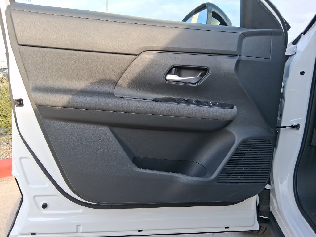 New 2026 Nissan Kicks SV image 21