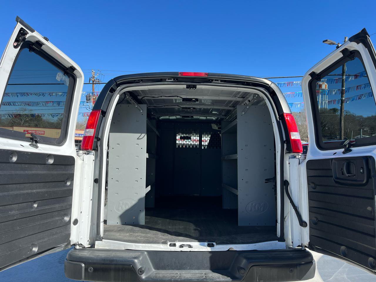 Used 2020 Chevrolet Express 2500 w/ Safety Package RWD image 7