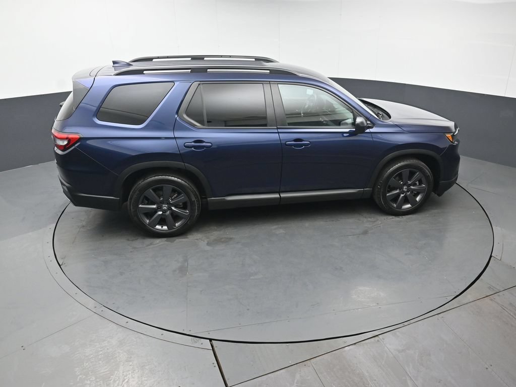 Used 2025 Honda Pilot Sport image 42