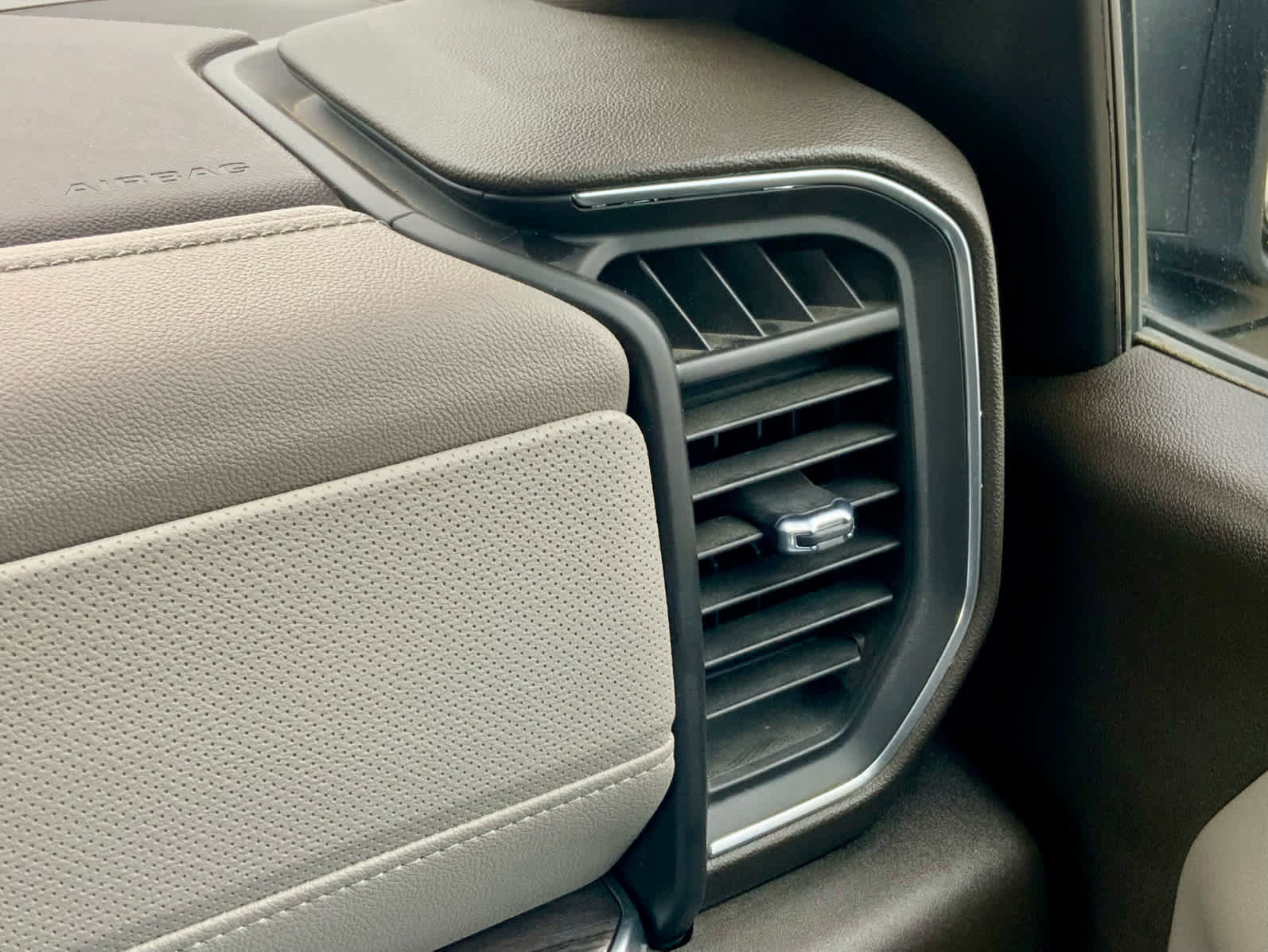 Certified 2023 Chevrolet Silverado 1500 LTZ w/ Technology Package image 51