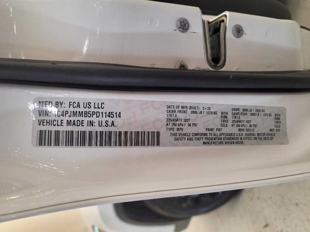 Used 2023 Jeep Cherokee Altitude Lux image 33