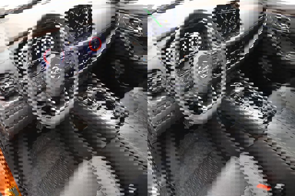 Used 2021 Nissan Rogue Platinum image 16