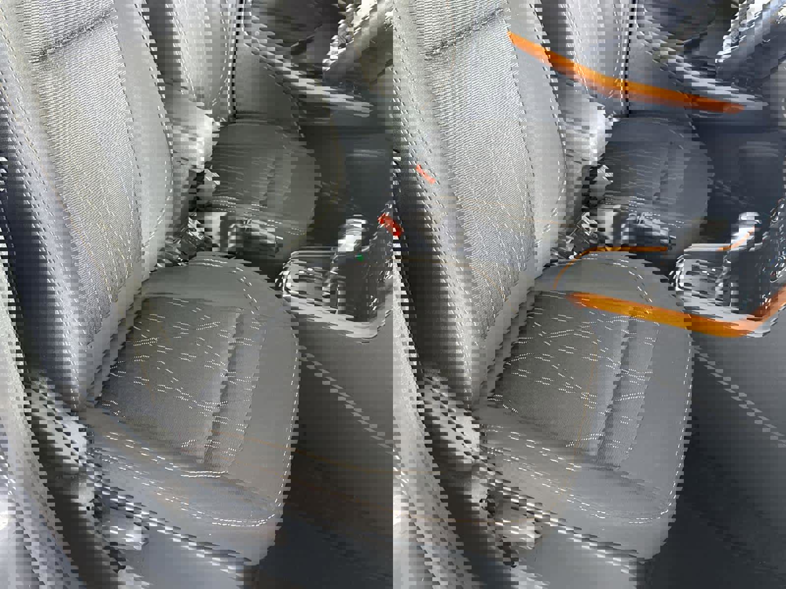 Used 2022 Ford EcoSport SE w/ SE Convenience Package image 17