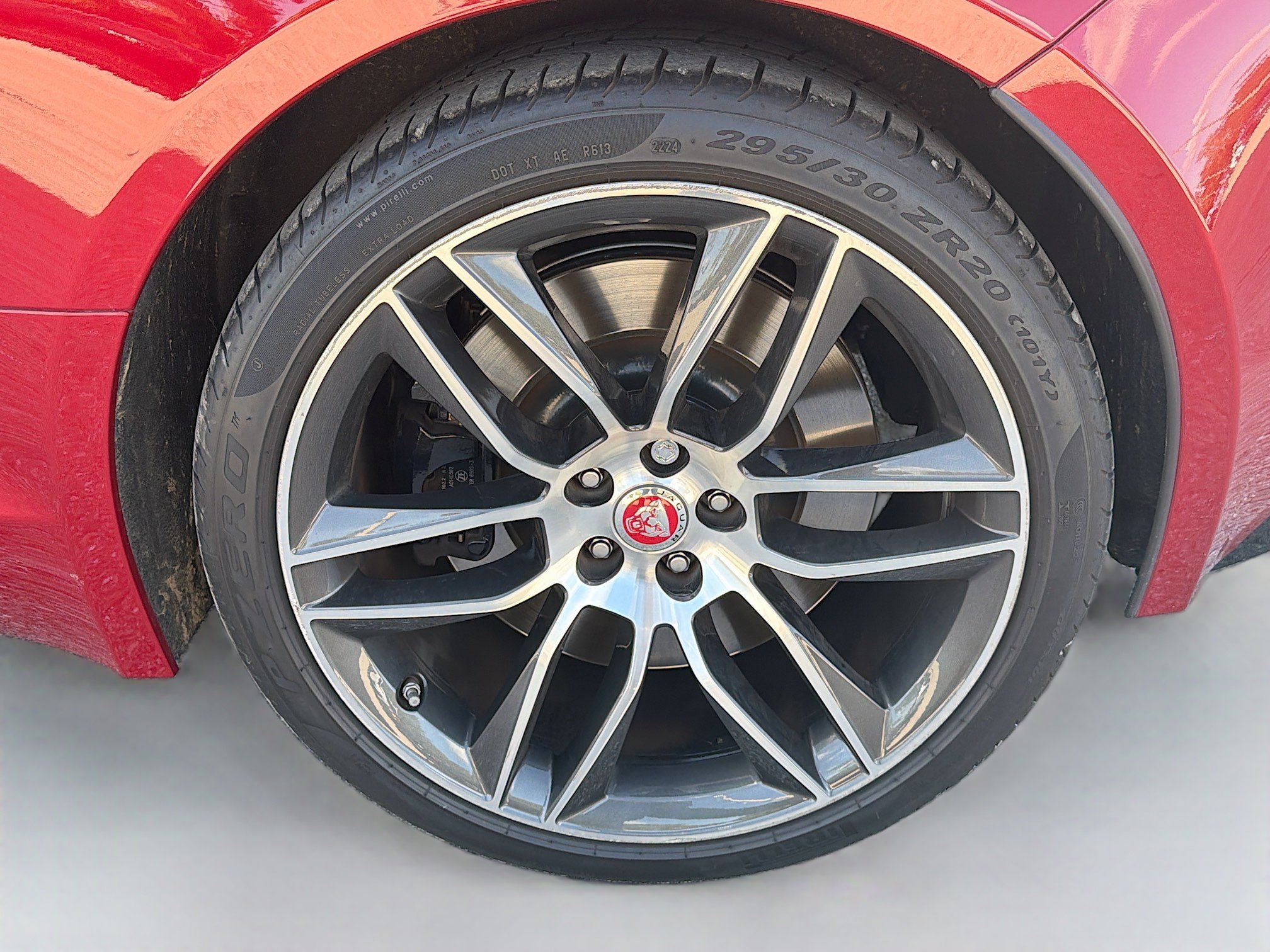 Used 2023 Jaguar F-TYPE Convertible image 37