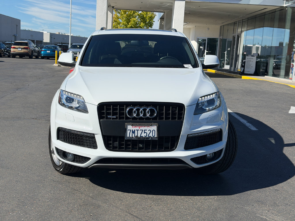 Used 2015 Audi Q7 3.0T S line Prestige w/ Towing Package AWD/4WD image 4