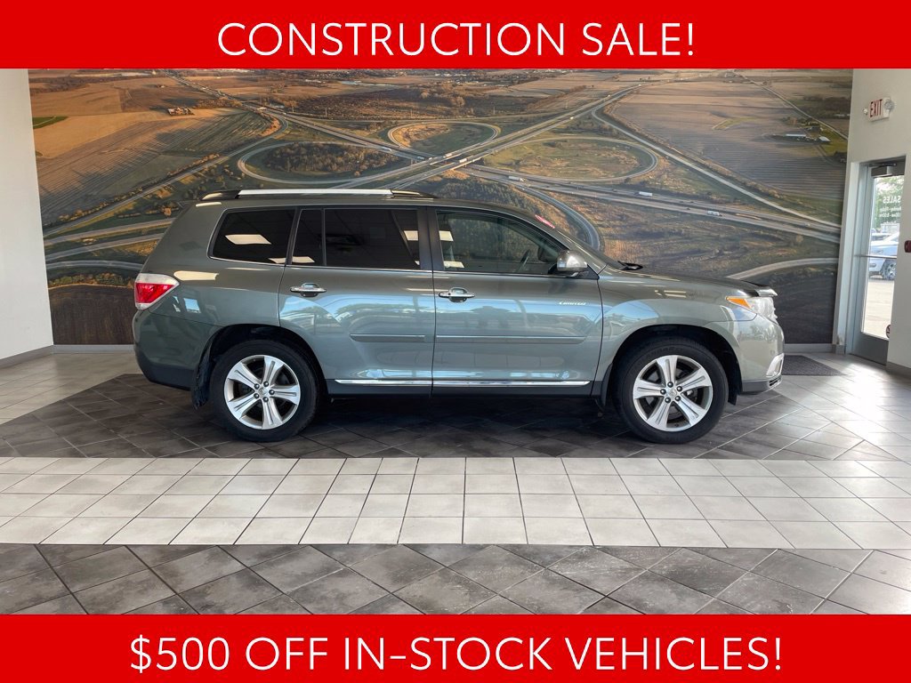 Used 2012 Toyota Highlander Limited w/ Tow Pkg AWD/4WD image 5