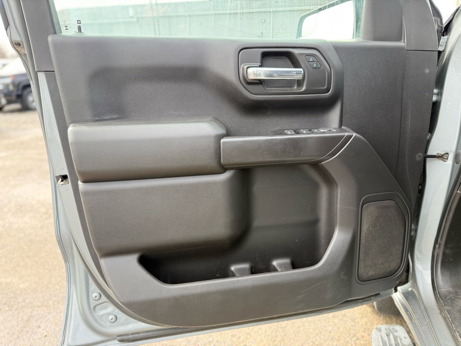 Used 2023 Chevrolet Silverado 1500 Custom image 11