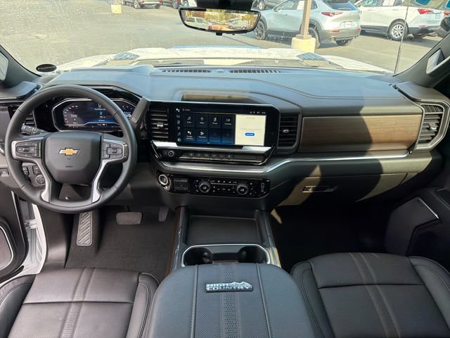 Used 2024 Chevrolet Silverado 3500 High Country w/ Technology Package AWD/4WD image 12