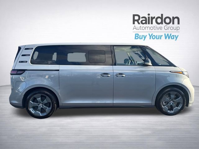 Used 2025 Volkswagen ID. Buzz 1st Edition image 10