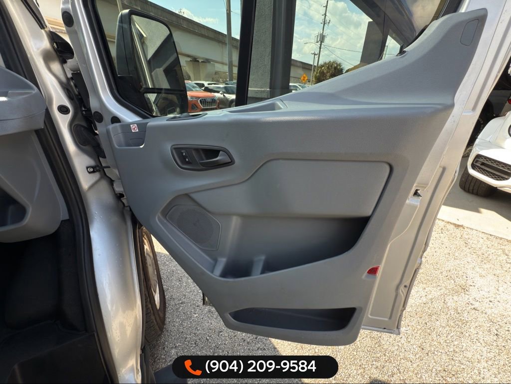 Used 2019 Ford Transit 350 XL image 27