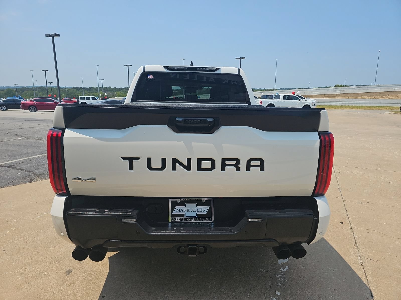 Used 2024 Toyota Tundra SR5 w/ SR5 Convenience Package AWD/4WD image 5