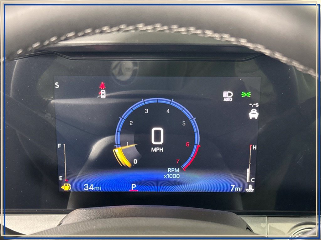 New 2026 Chevrolet Trax LT w/ LT Convenience Package FWD image 16