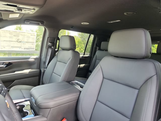 New 2026 Chevrolet Suburban LT w/ Comfort Package AWD/4WD image 14