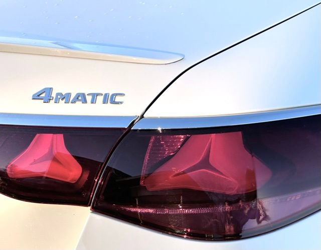 Used 2025 Mercedes-Benz E 350 4MATIC Sedan image 11