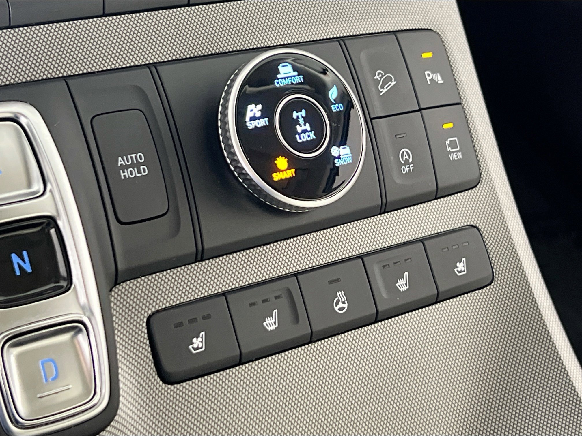 Used 2020 Hyundai Palisade Limited w/ Winter Weather Package image 19