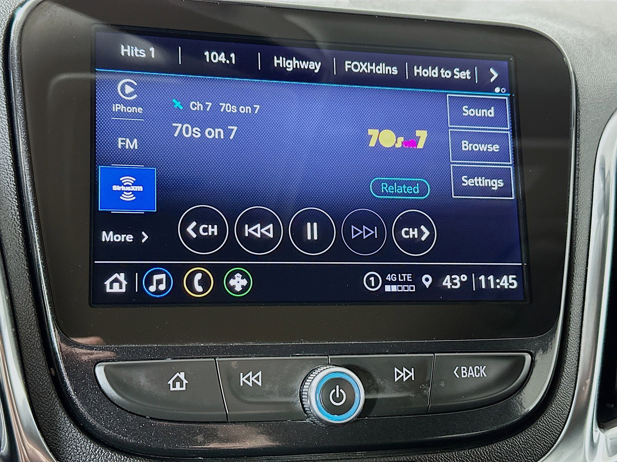 Used 2024 Chevrolet Equinox Premier AWD/4WD image 14