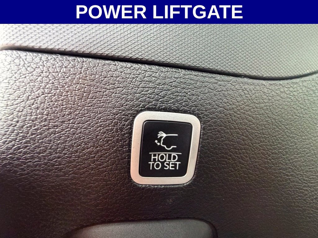 Used 2024 Jeep Wagoneer Series II AWD/4WD image 16